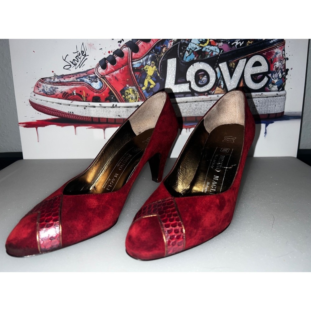 Vintage Italian Made Bruno Magli Red Suede Snakeskin Pumps Women's Size 5-5.5US